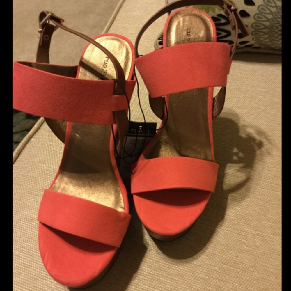 Wedge sandals